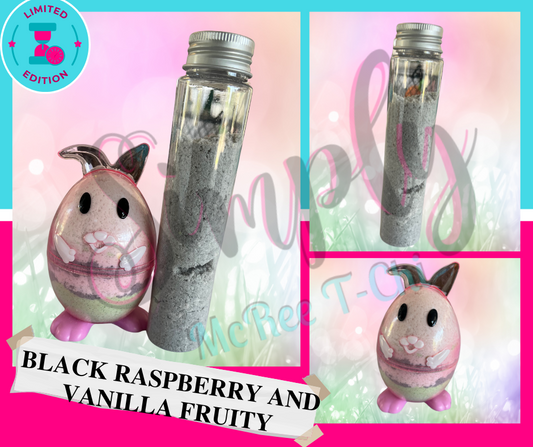 Black Raspberry and Vanilla fruity
 Bath bombs